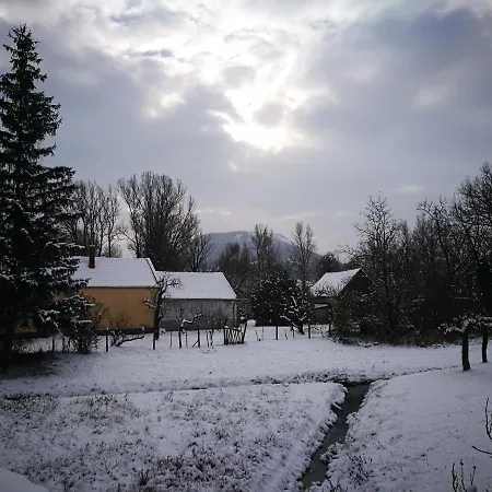 Διαμέρισμα Patak Apartman, Diszel