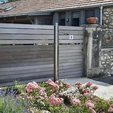 Patak Apartman, Diszel * Ταπόλκα